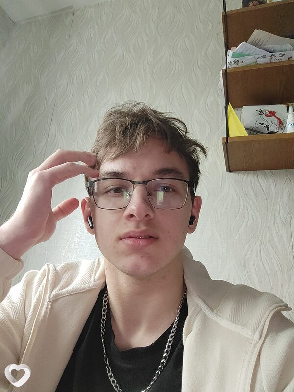 Эльдар, 18, Лиде — анкета №4250911
