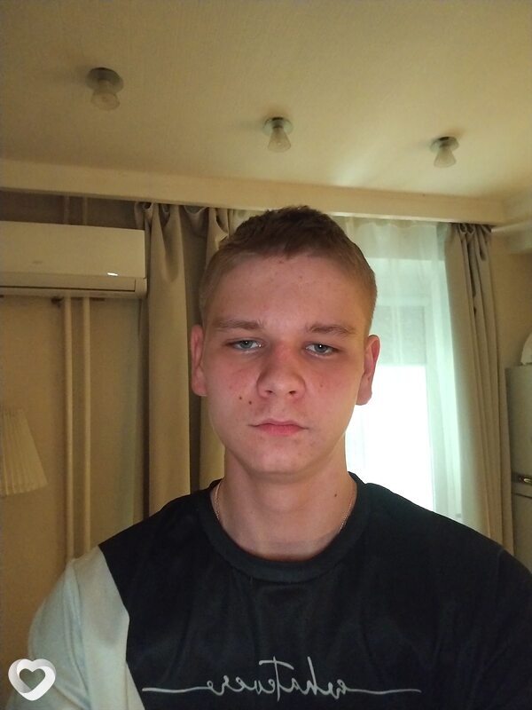 Артём, 18, Батайске — анкета №4251028