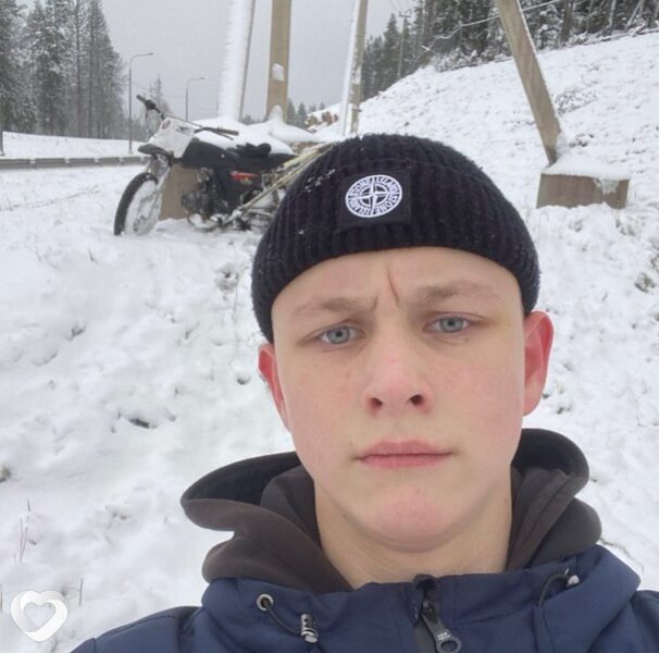 Денис, 18, Санкт-Петербурге — анкета №4251443