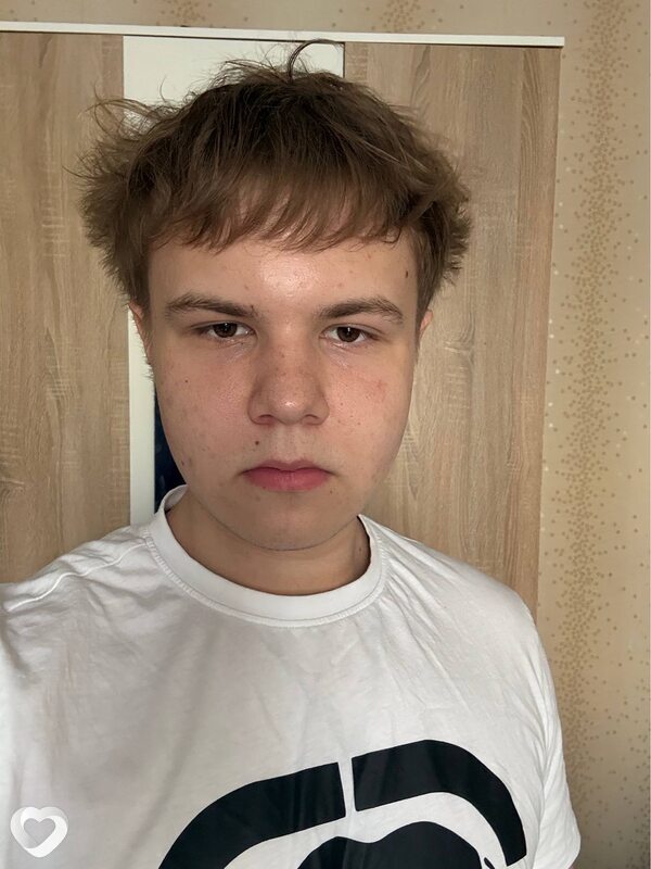 Александр, 18, Москве — анкета №4253468