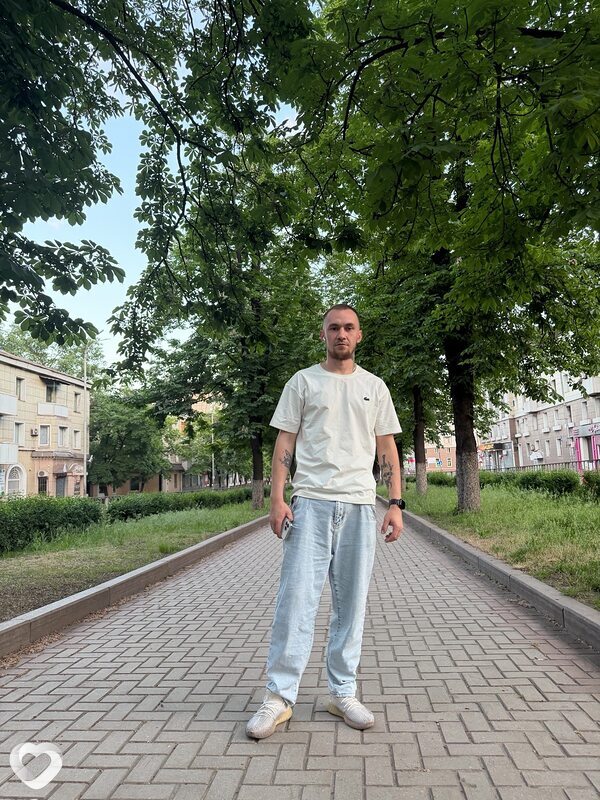 Максим, 25, Енакиеве — анкета №4255228
