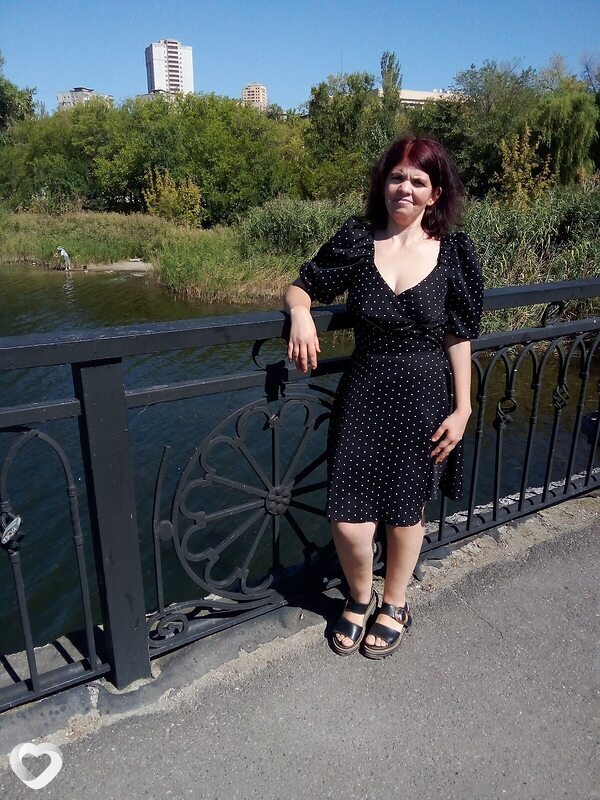 Альбина, Зугрэс
