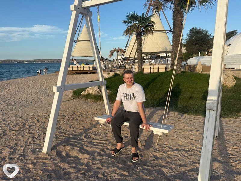 Антон, 25, Симферополе — анкета №4255531