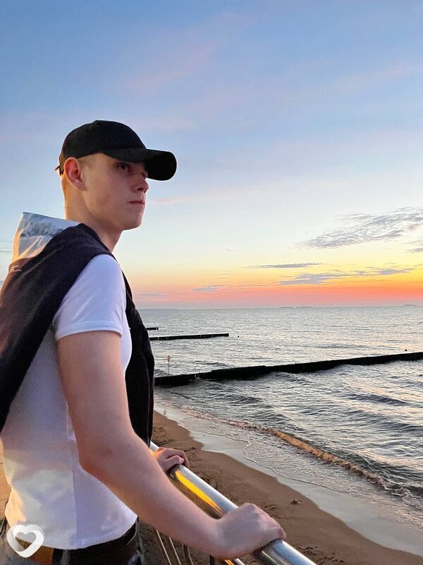 Тимофей, 19, Санкт-Петербурге — анкета №4255380
