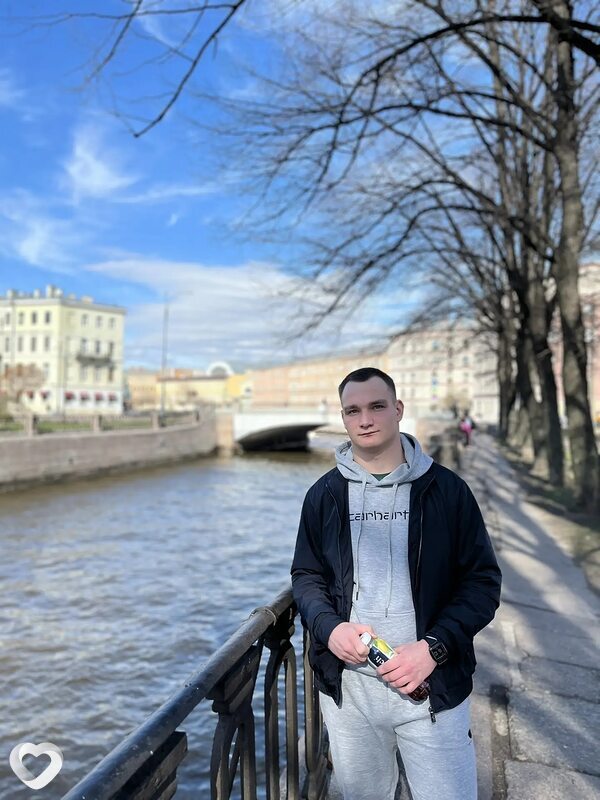 Лёха, 19, Санкт-Петербурге — анкета №4255603