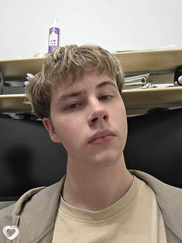 Михаил, 18, Санкт-Петербурге — анкета №4255752