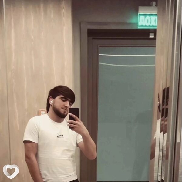 Зик, 21, Екатеринбурге — анкета №4255825