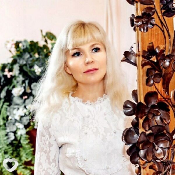 Елена, Гай