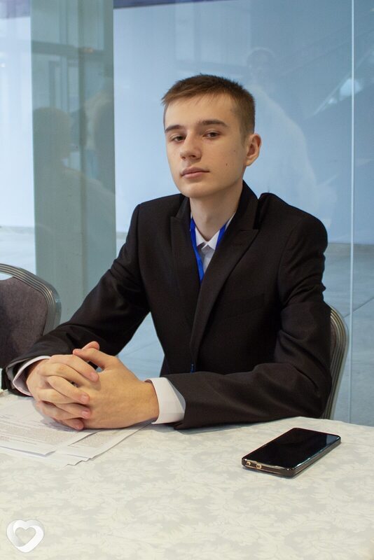 Михаил, 18, Пскове — анкета №4257049