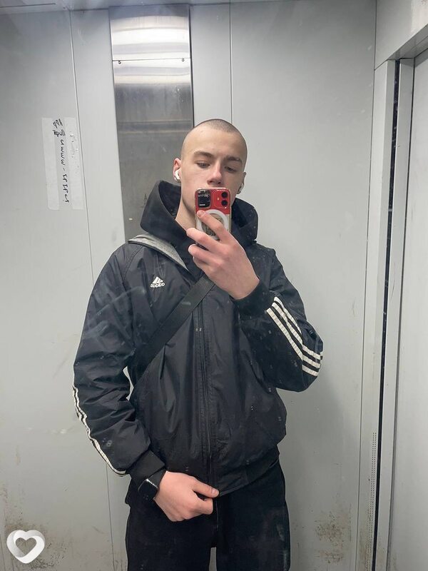 Захар, 18, Красноярске — анкета №4257168