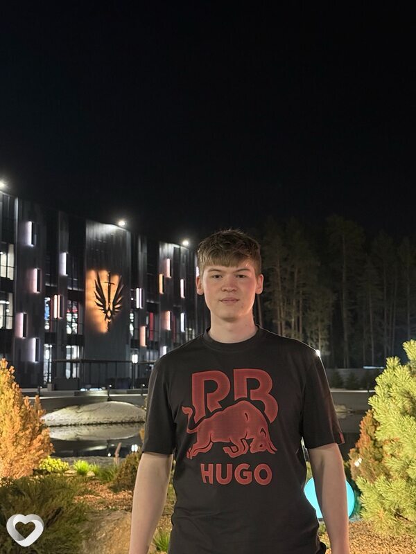 Максим, 20, Екатеринбурге — анкета №4258943