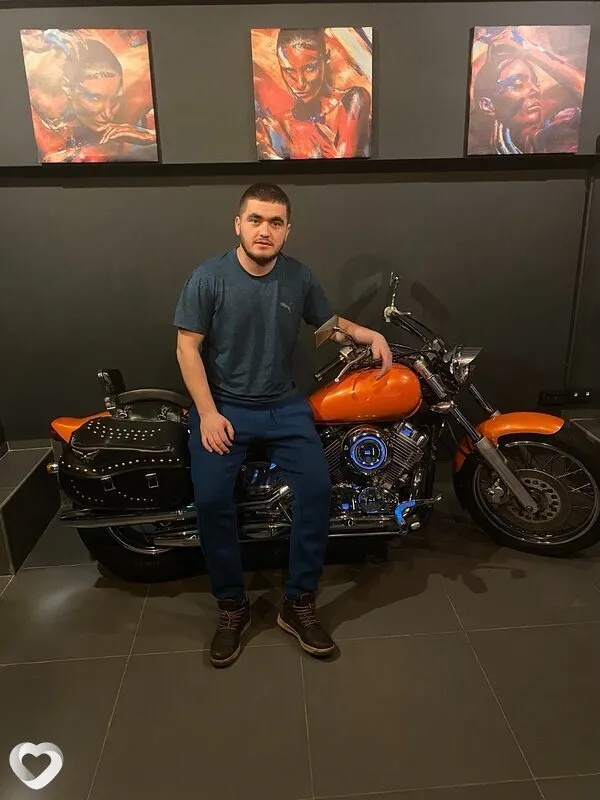 Имран, 26, Москве — анкета №4259119