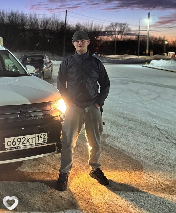 Артем, 19, Киселевске — анкета №4260554