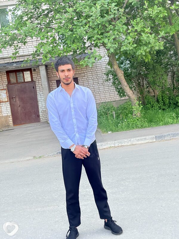 Алихан, Бор