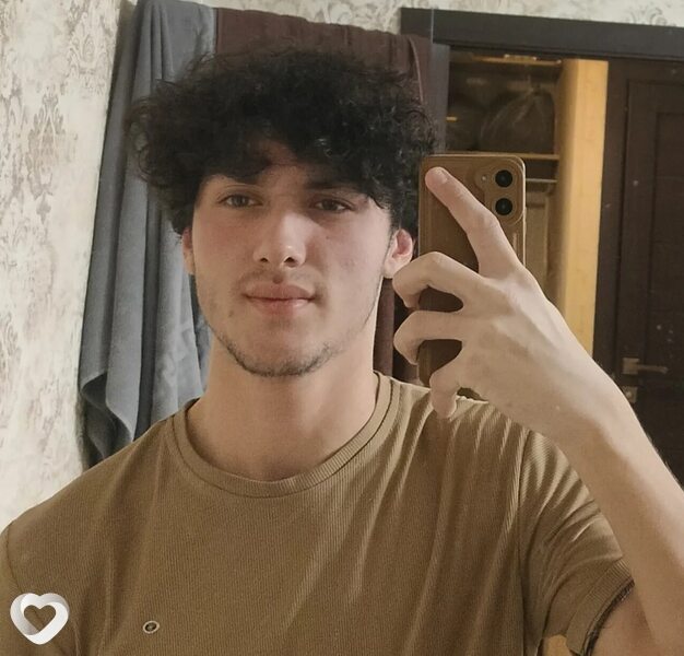 Максим, 25, Екатеринбурге — анкета №4260868