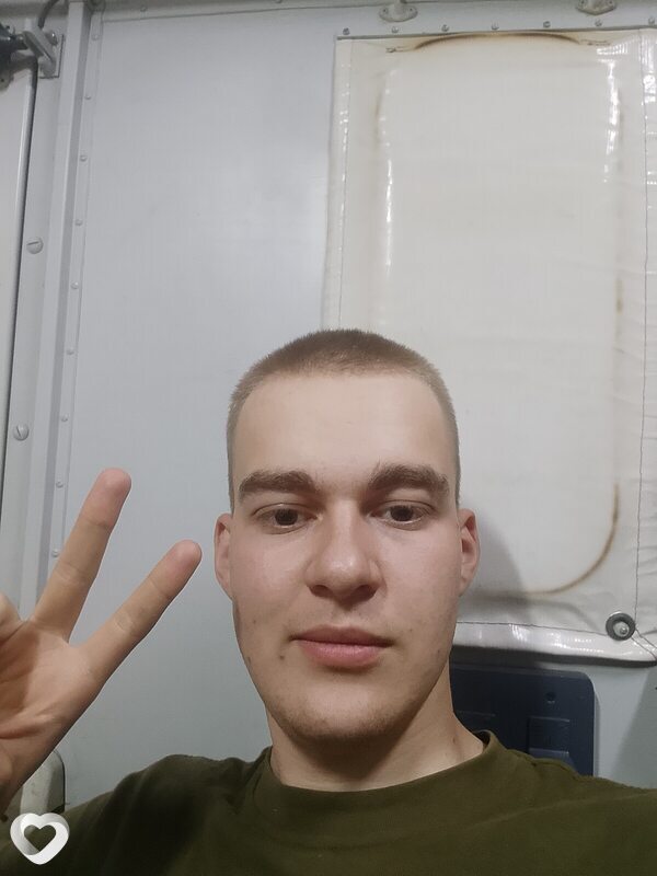 Кирилл, 21, Барнауле — анкета №4261066