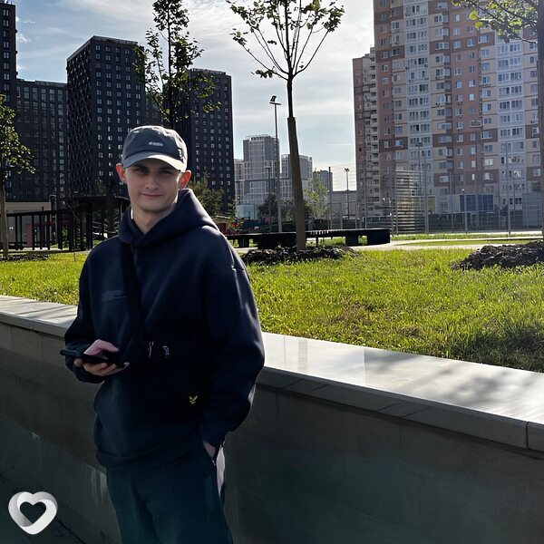 Максим, 27, Москве — анкета №4261532