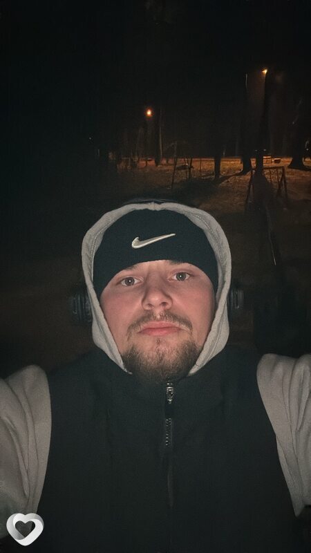 Артем, 28, Минске — анкета №4262574