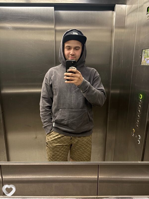 Иван, 24, Туле — анкета №4262684