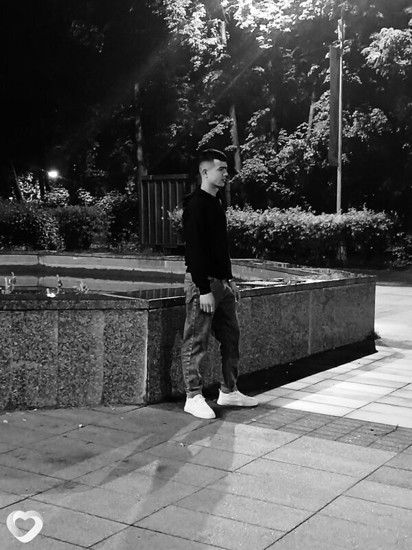 Хулиган, 22, Екатеринбурге — анкета №4262793
