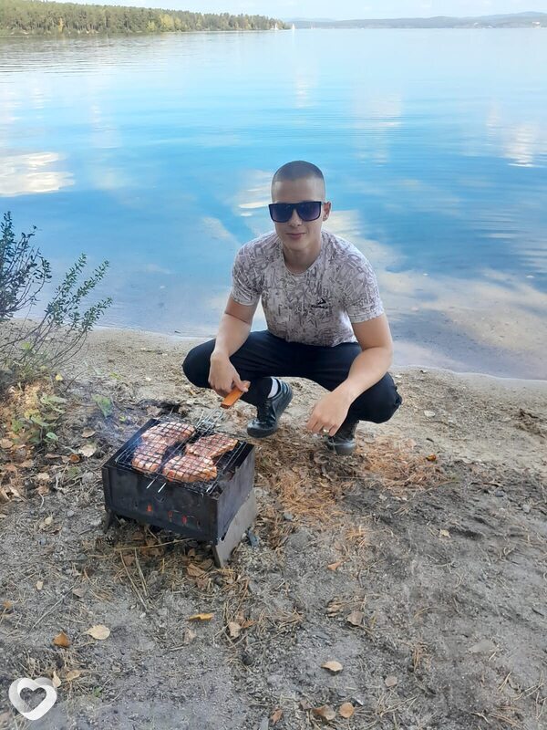 Кирилл, 23, Челябинске — анкета №4263447