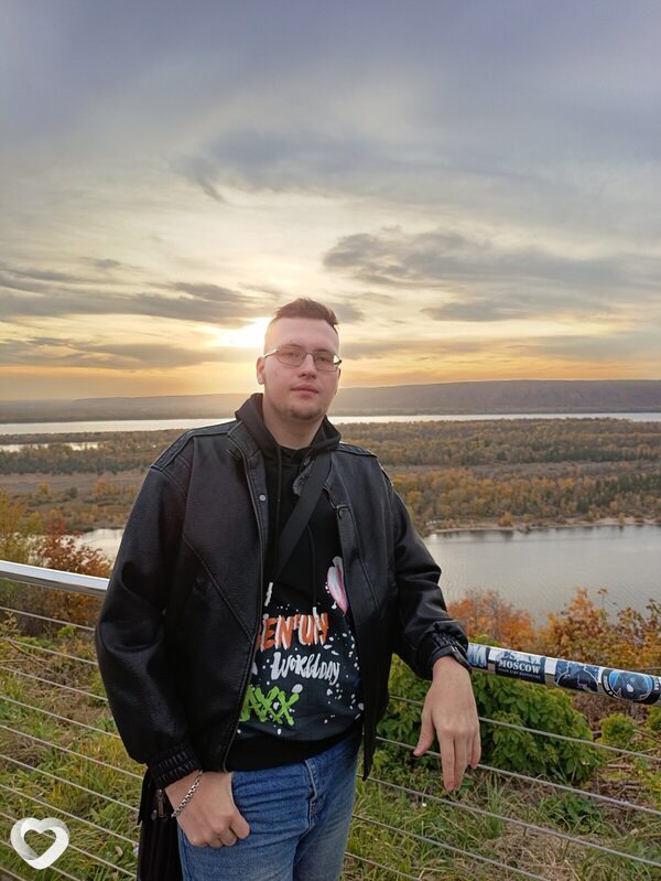 Александр, 23, Самаре — анкета №4263121