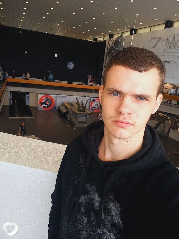 Denis, 20, Курске — анкета №4263849