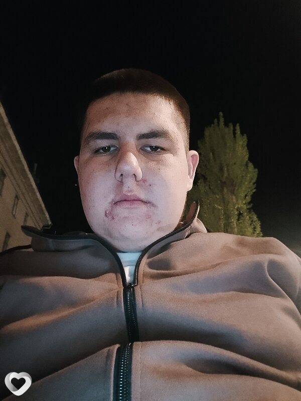 Денис, Бутурлиновка