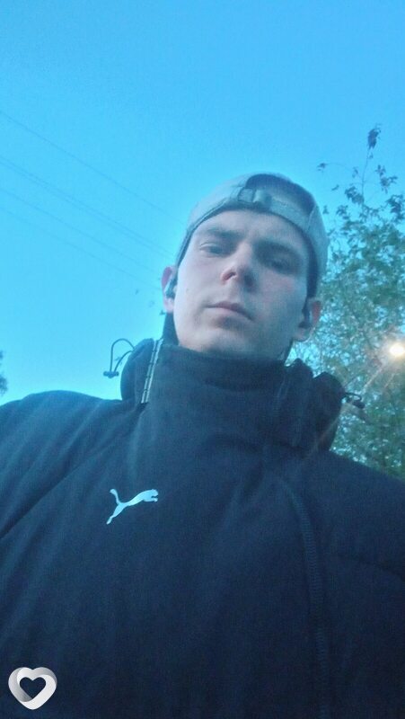 Денис, 27, Черногорске — анкета №4264004