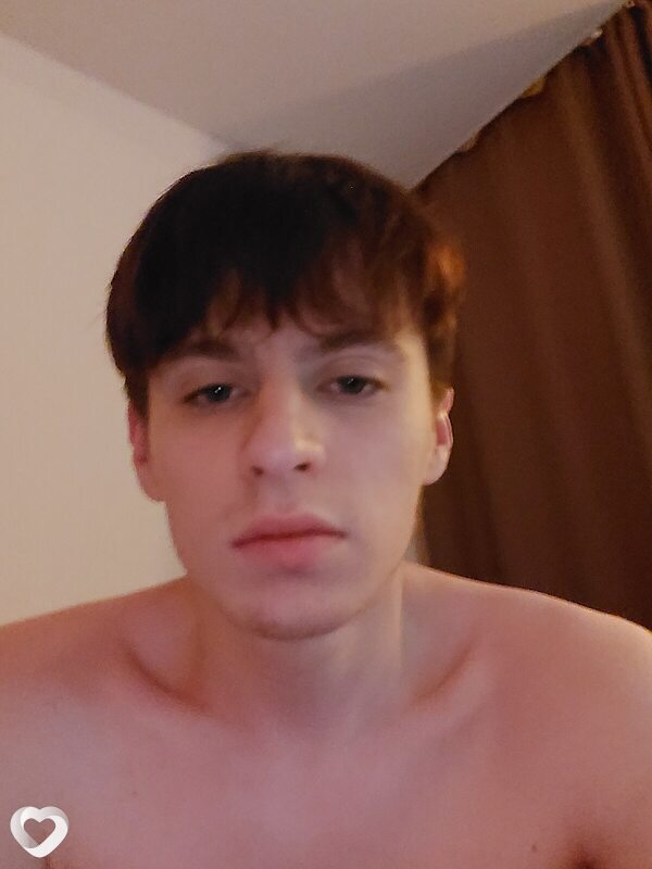 Андрей, 20, Томске — анкета №4265449