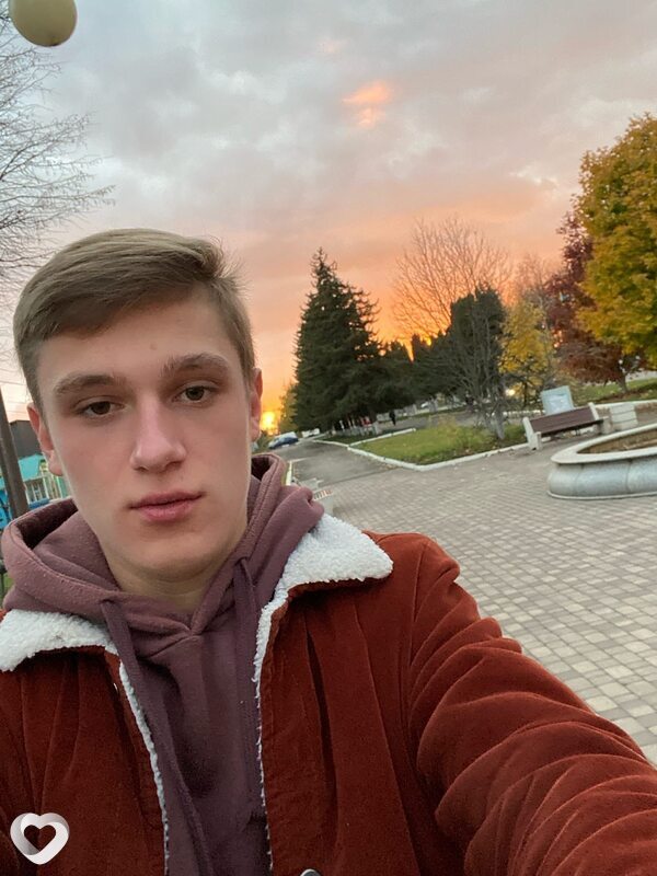 Илья, 21, Москве — анкета №4266472