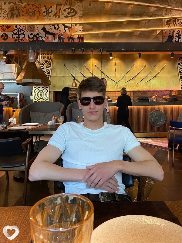 Ян, 24, Самаре — анкета №4267486