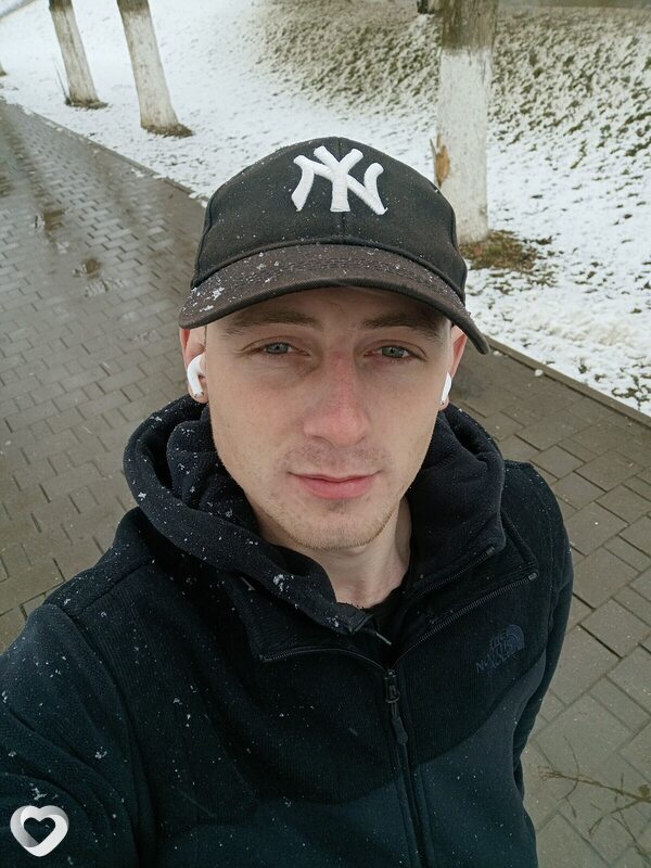 Алексей, 22, Новомосковске — анкета №4267933