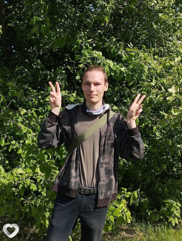 Михаил, 21, Калининграде — анкета №4268511