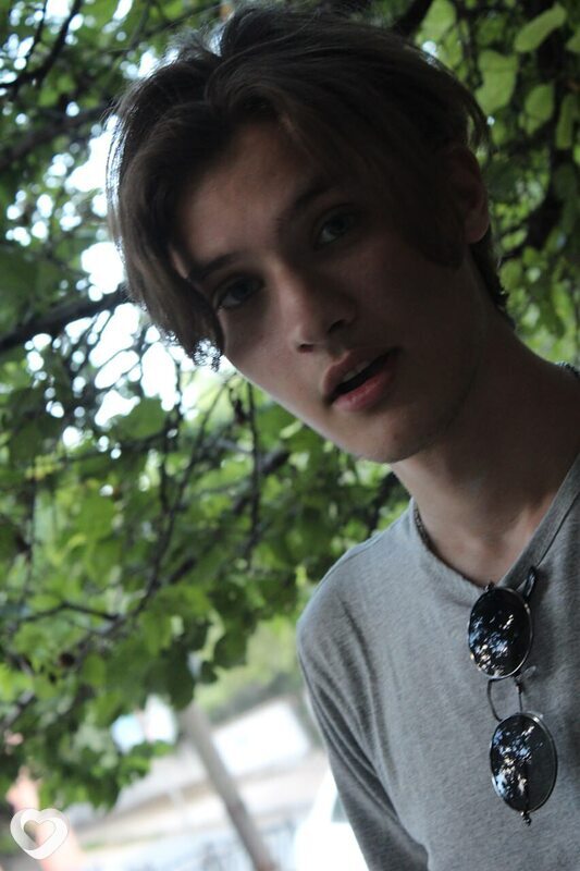 Глеб, 23, Симферополе — анкета №4271575
