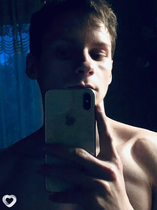 Денис, 21, Калининграде — анкета №4272345
