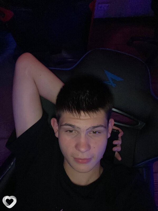 Марк, 18, Бийске — анкета №4271930