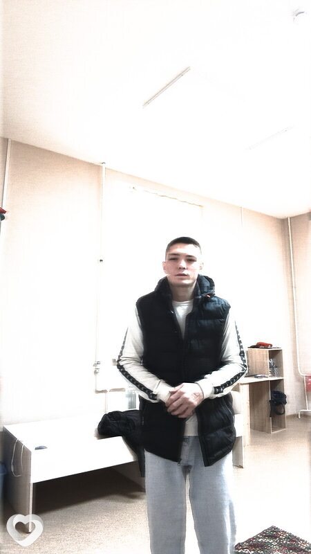 Артем, 20, Кирове — анкета №4272242