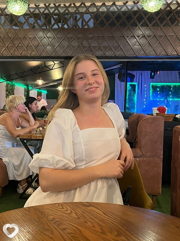 Виктория, 22, Ростове-на-Дону — анкета №4273000