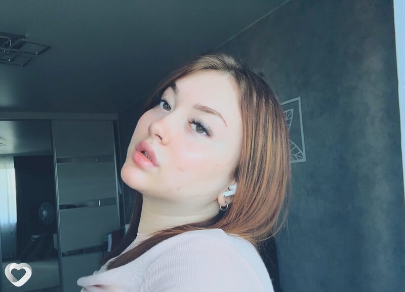 Алина, 19, Томске — анкета №4273553