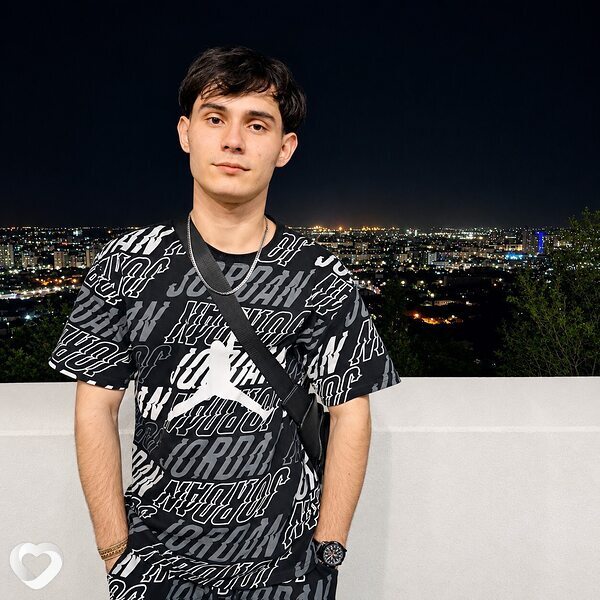 Максим, 26, Саратове — анкета №4275218