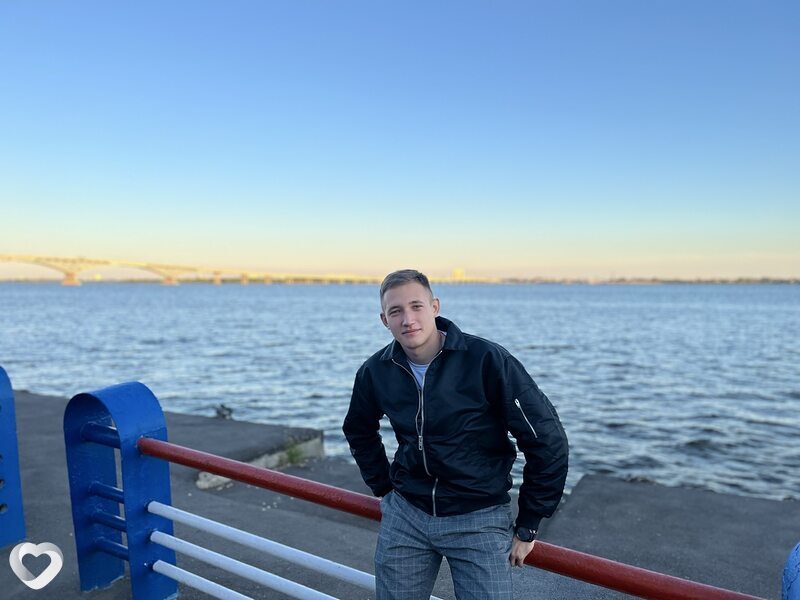 Артём, 26, Новосибирске — анкета №4275429