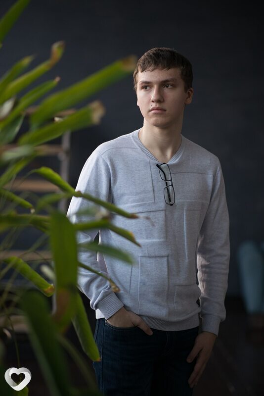 Евгений, 26, Барнауле — анкета №4277731