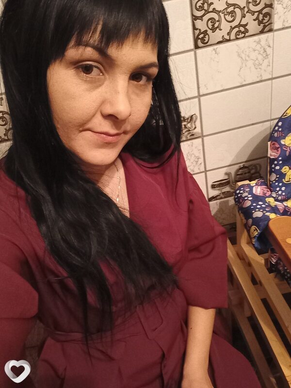 Елена, Тим