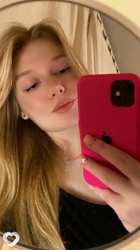 Елена, 23, Серпухове — анкета №4278345