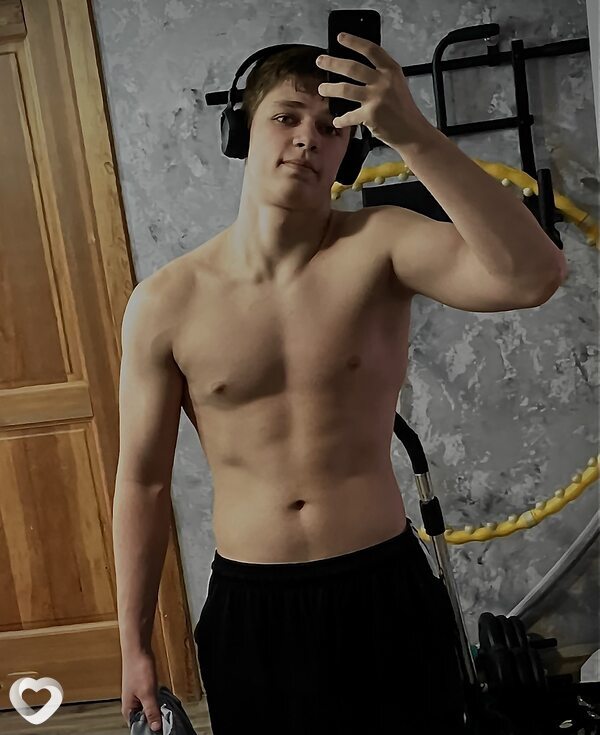 Женя, 19, Красноярске — анкета №4278451