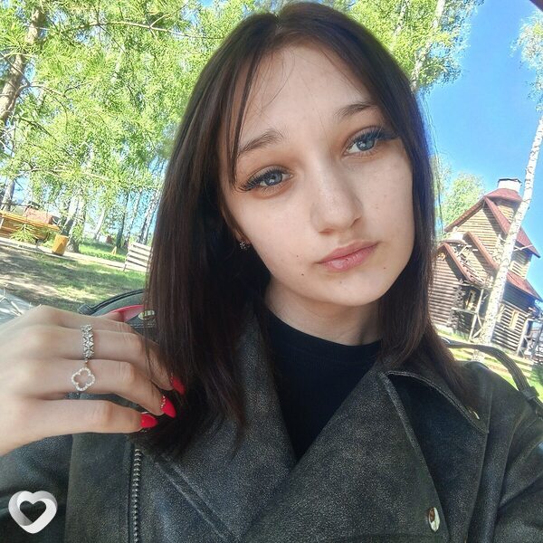 Александра, 19, Барнауле — анкета №4278464