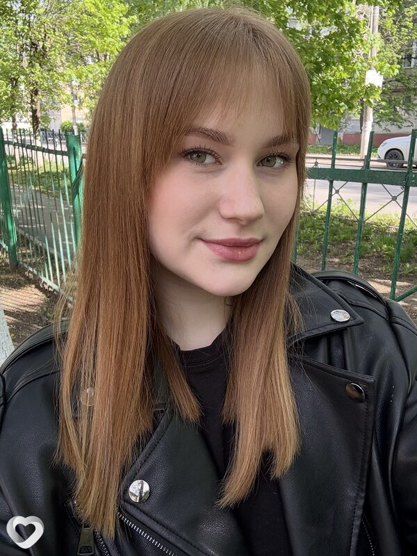 Алёна, 21, Москве — анкета №4279162