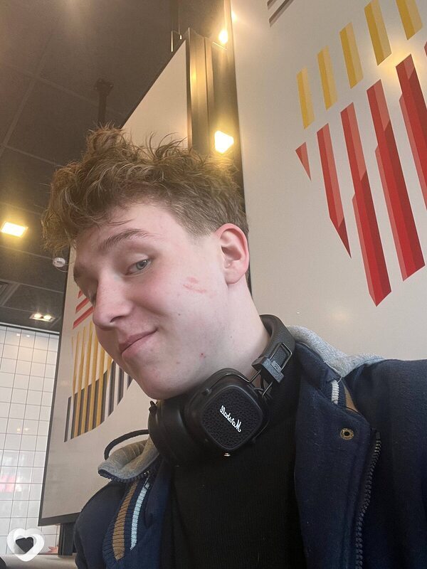 Дмитрий, 19, Владивостоке — анкета №4279079