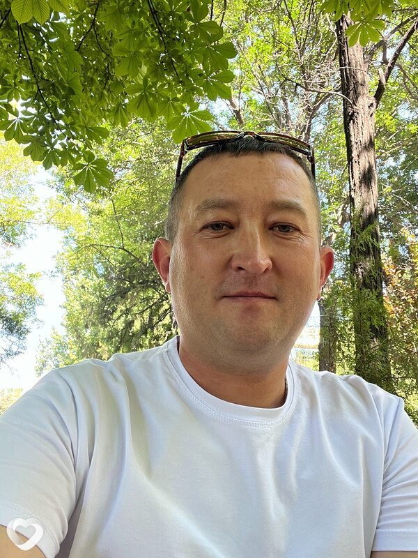 Артём, 34, Рудном — анкета №4279125